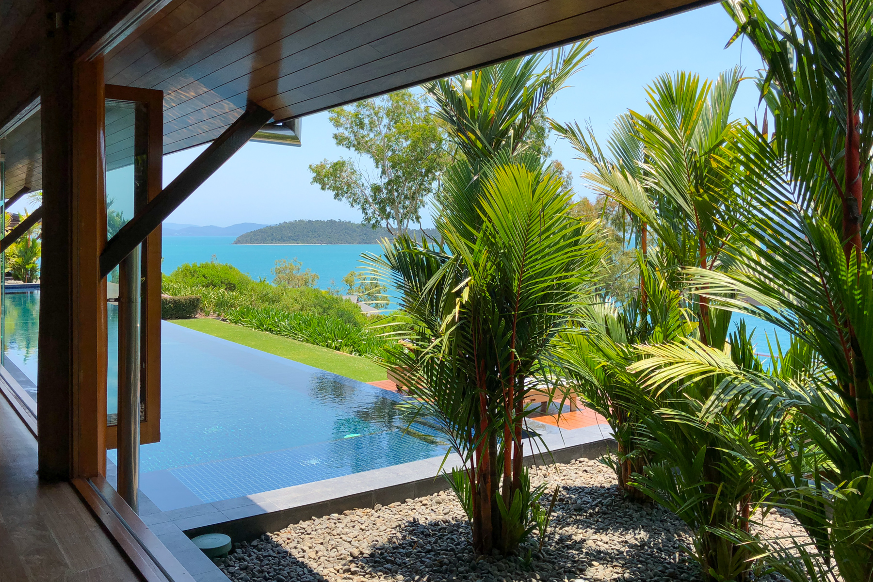 Off to Hamilton Island