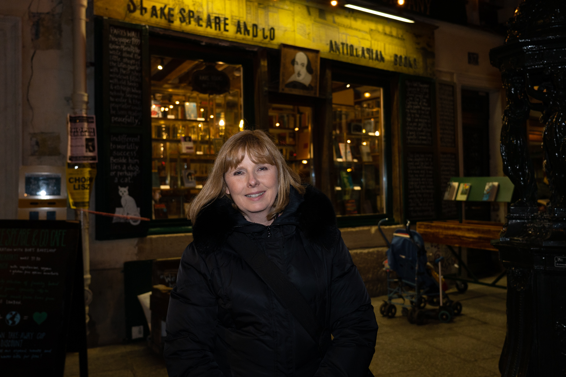 Andrea outside Shakespeare and Co.