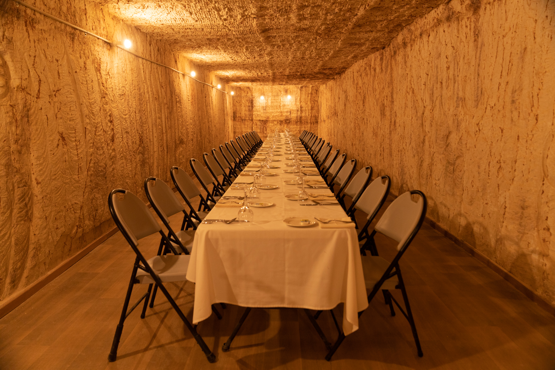The dining room at the Quest Opal Mine.