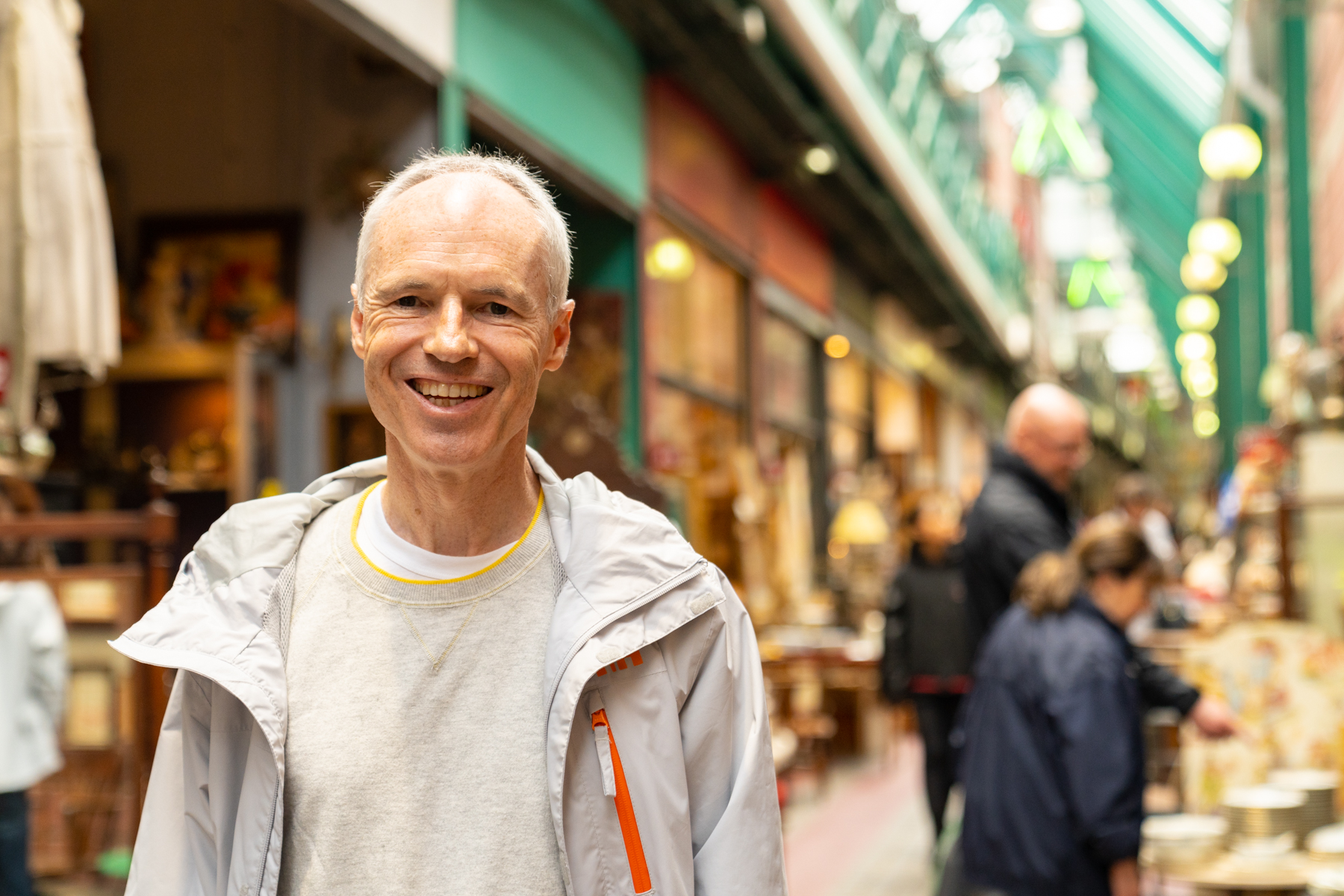 Wandering around At Les Puces de Saint-Ouen.