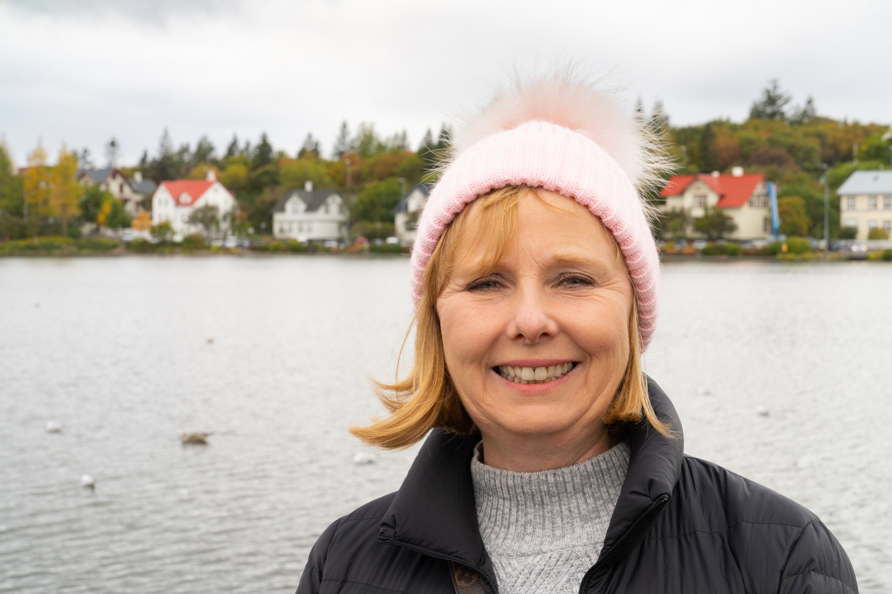Andrea, at Tjörnin ("the pond").