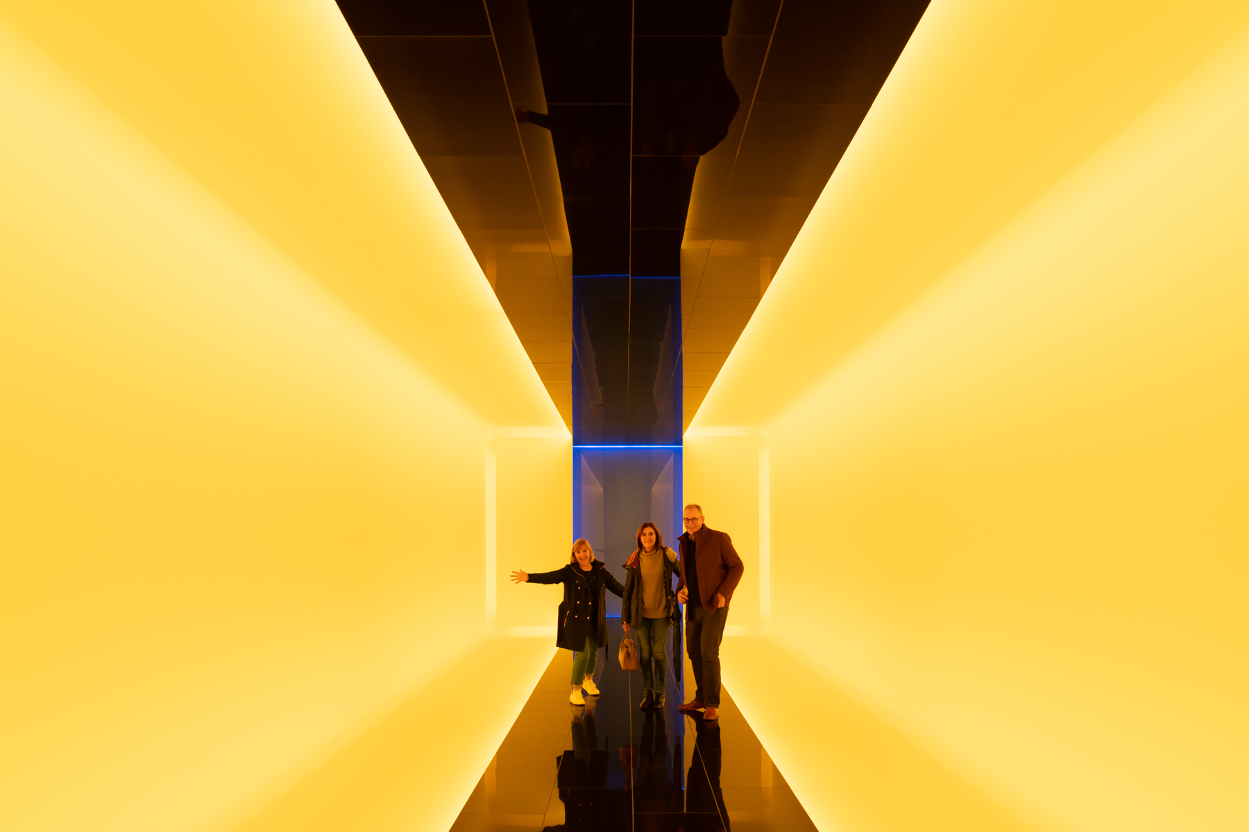 The entrance to Faro at Mona.