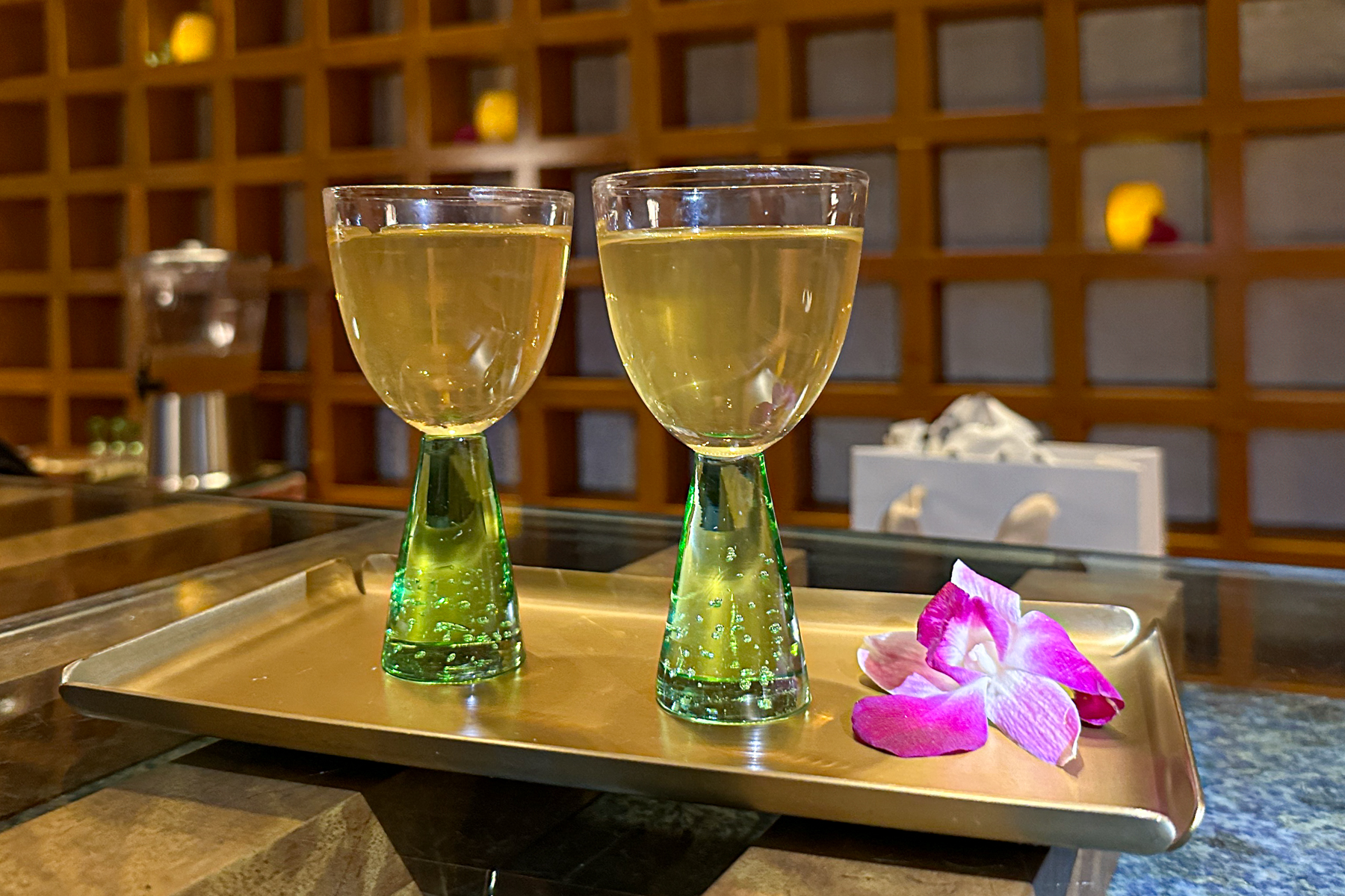 Green tea with goji berries.