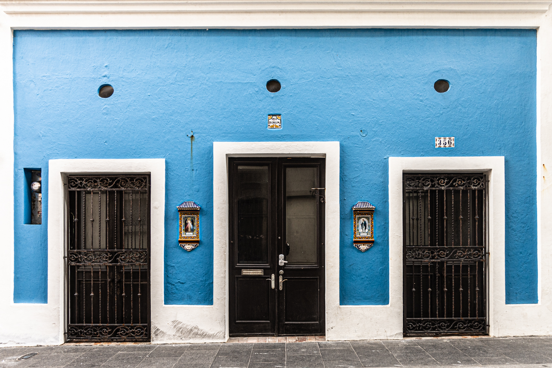 House in the old town of San Juan.