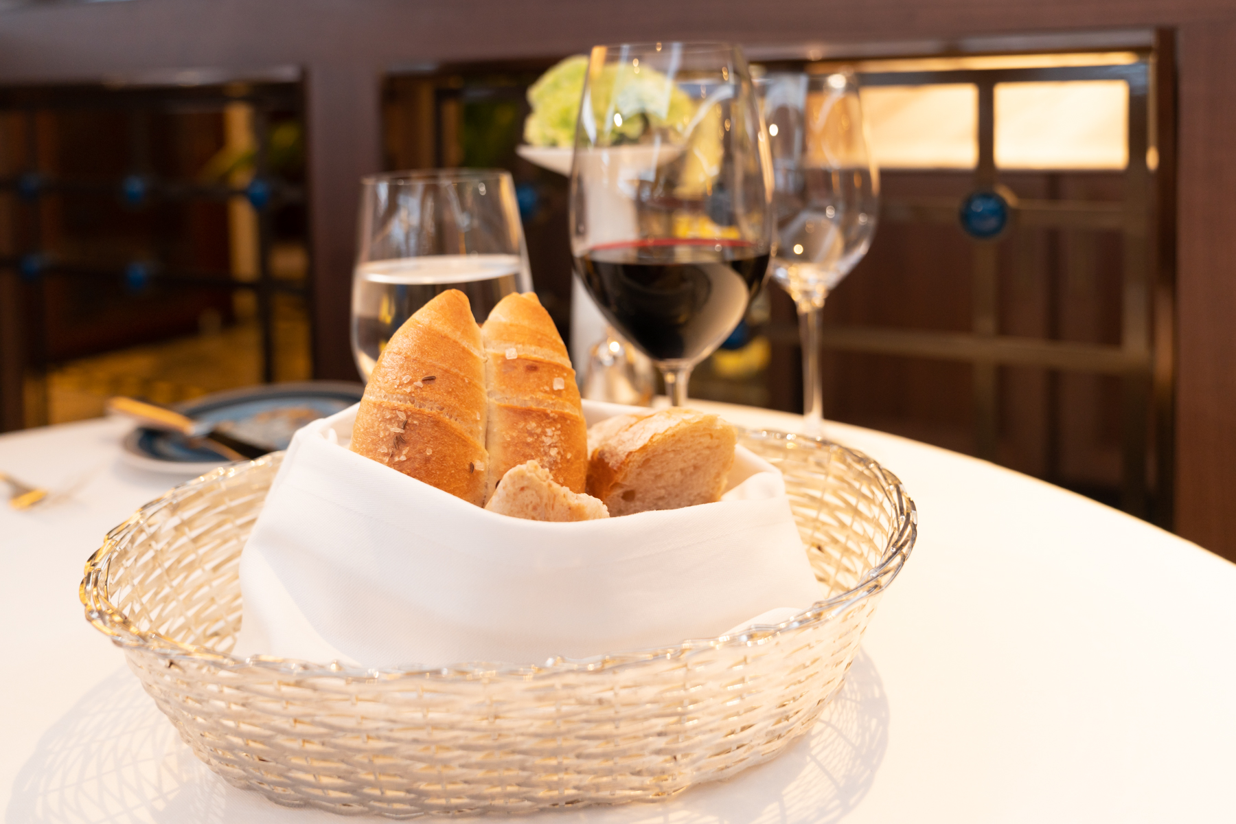 Bread to start (with a nice Californian Cabernet Sauvignon).