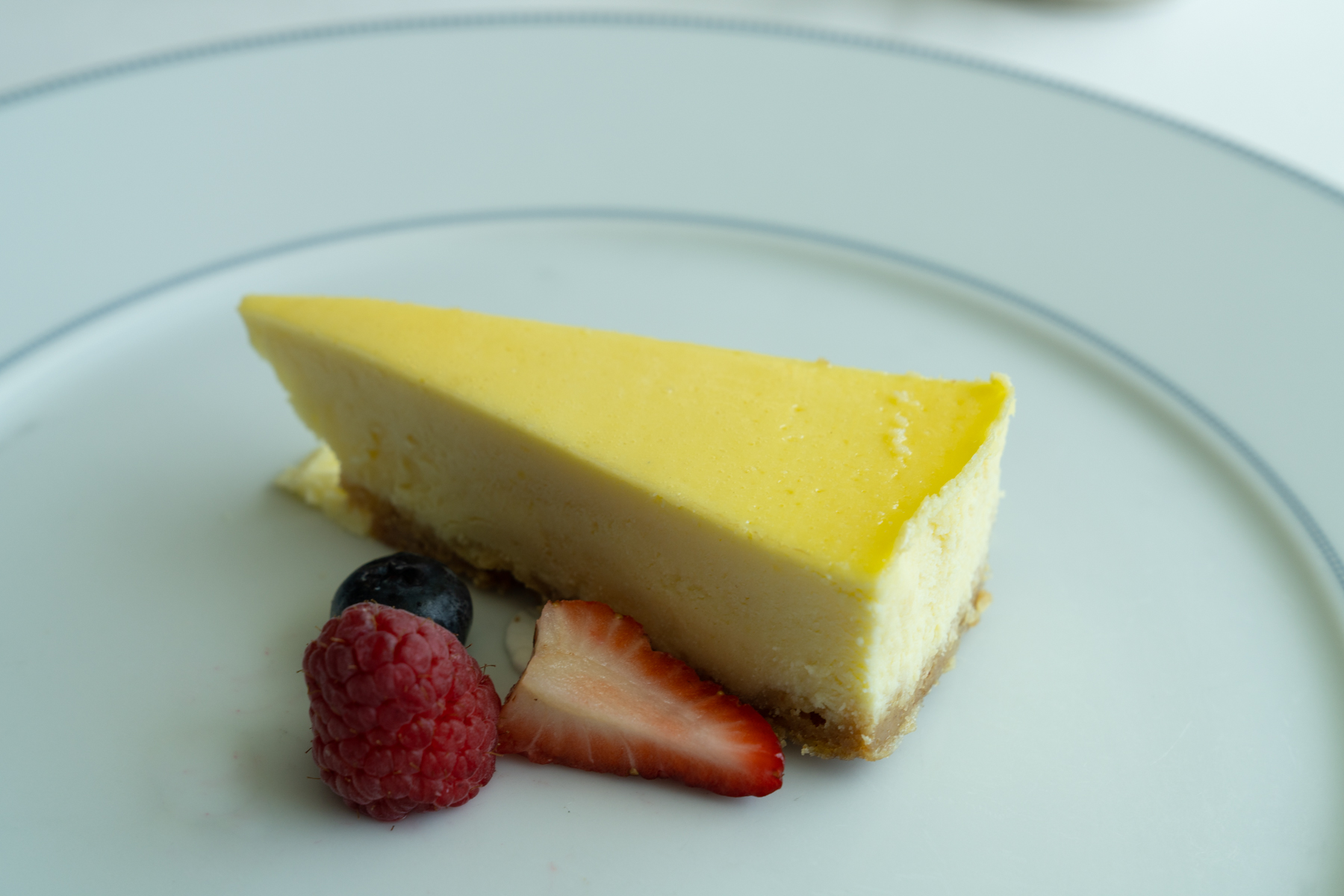 Limoncello and ricotta cake.