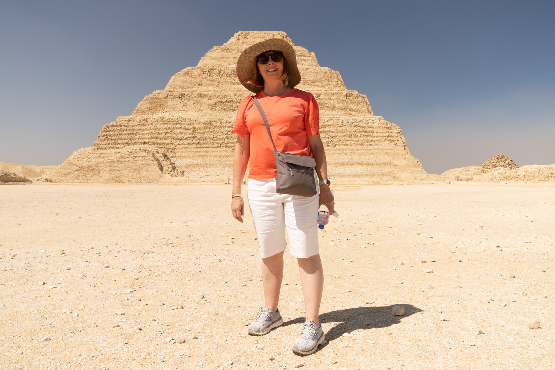 Andrea in front of the Pyramid of Djoser.