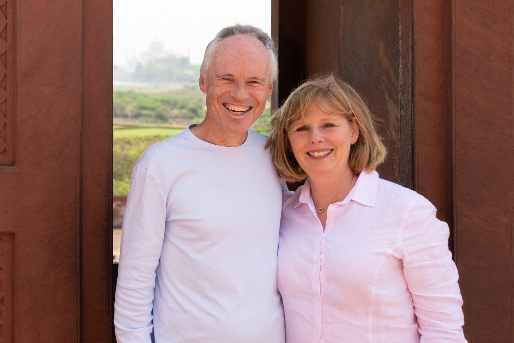 Keith and Andrea inside Agra Fort (with the Taj Mahal in the background).