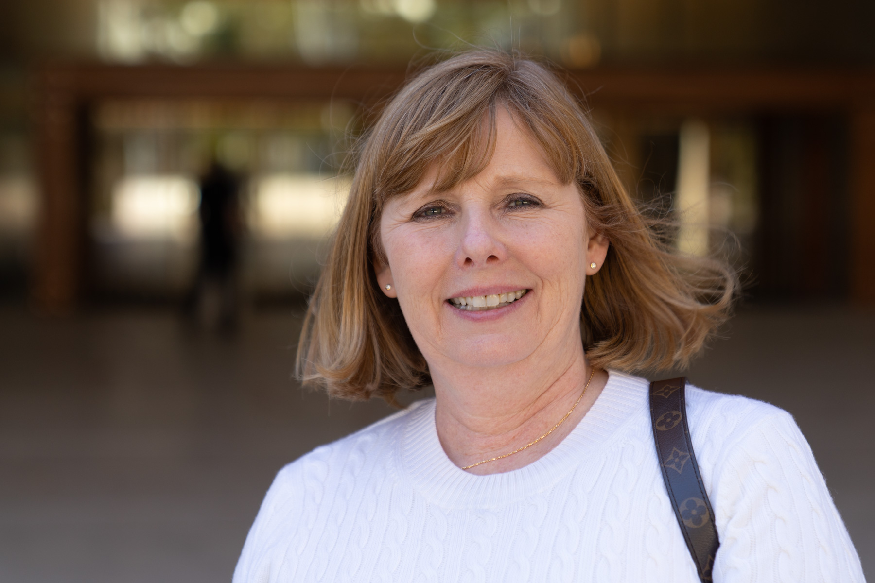 Andrea outside the National Portrait Gallery.