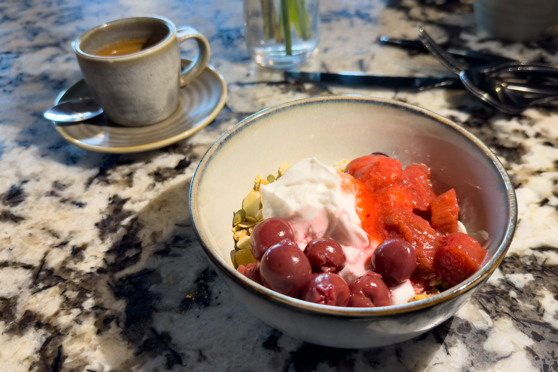 Muesli with fruit and yoghurt.