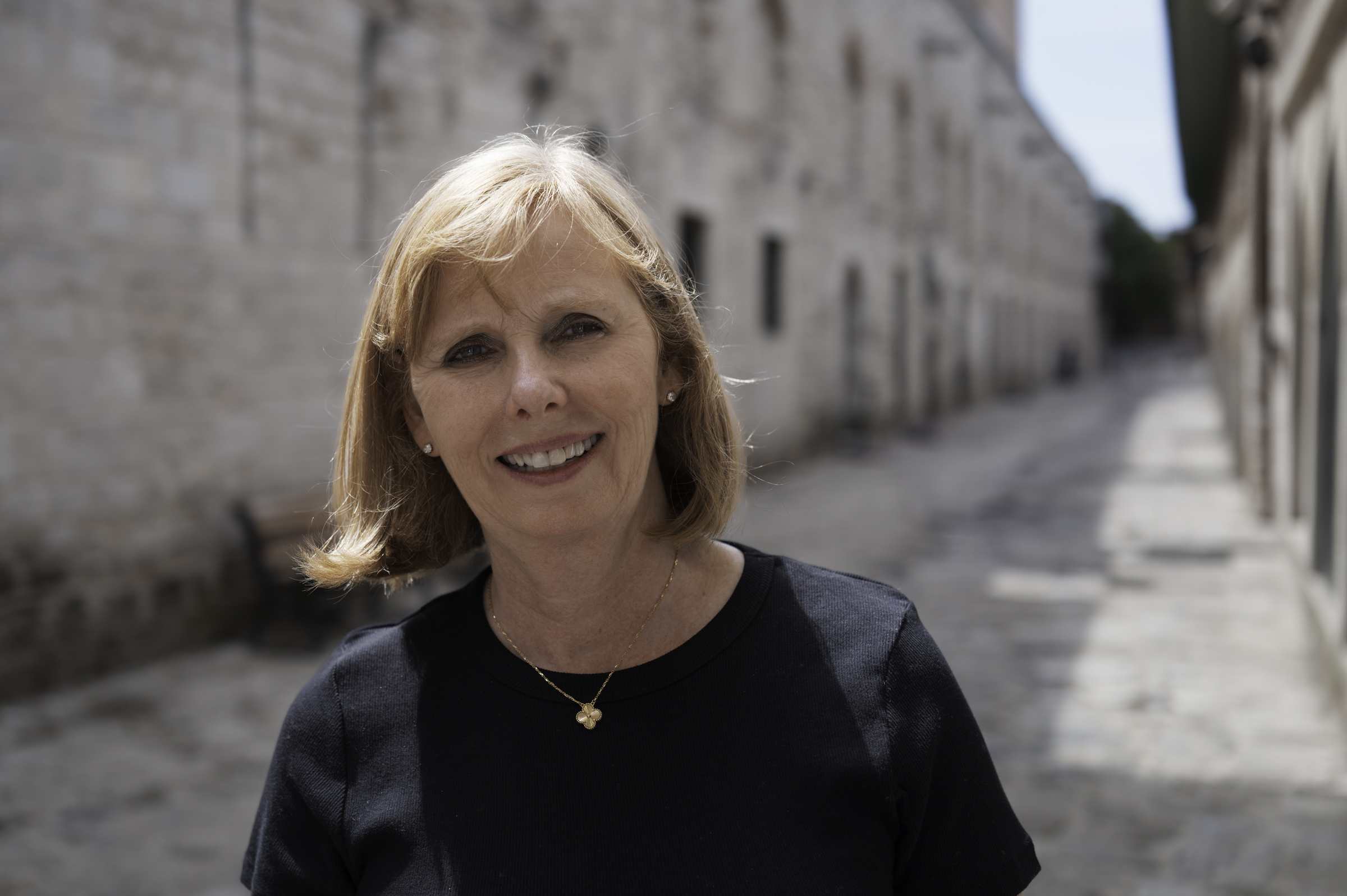 Andrea, outside the kitchens at Topkapi Palace.