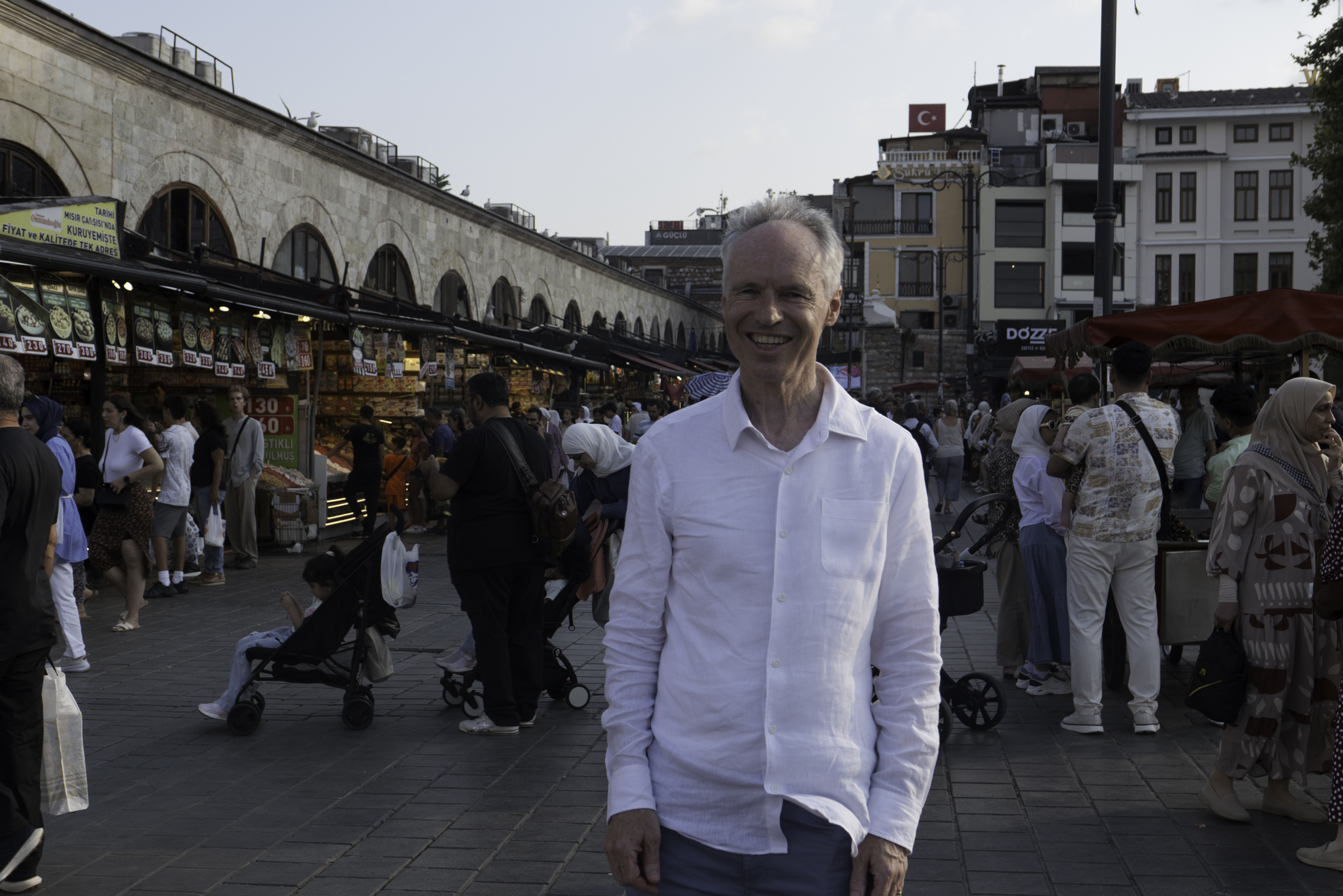 Keith, on the walk back to the ship, at Rüstem Paşa.