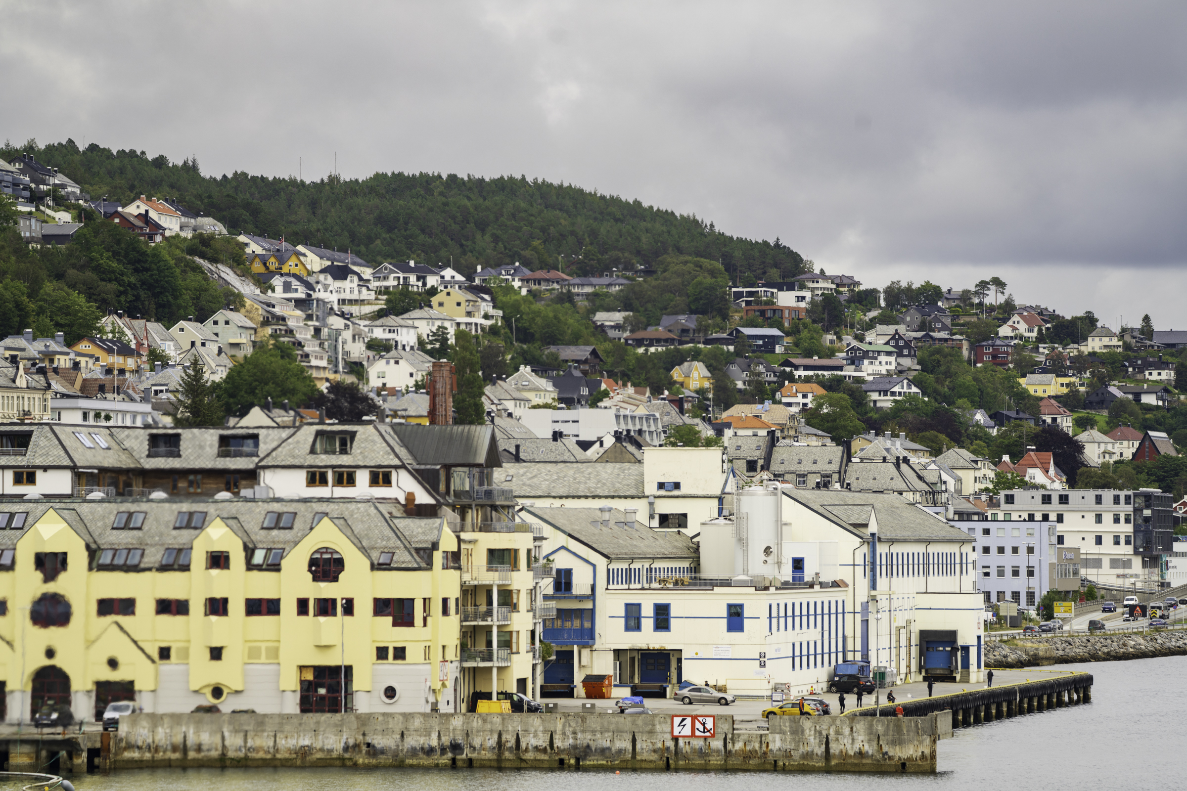 Ålesund.