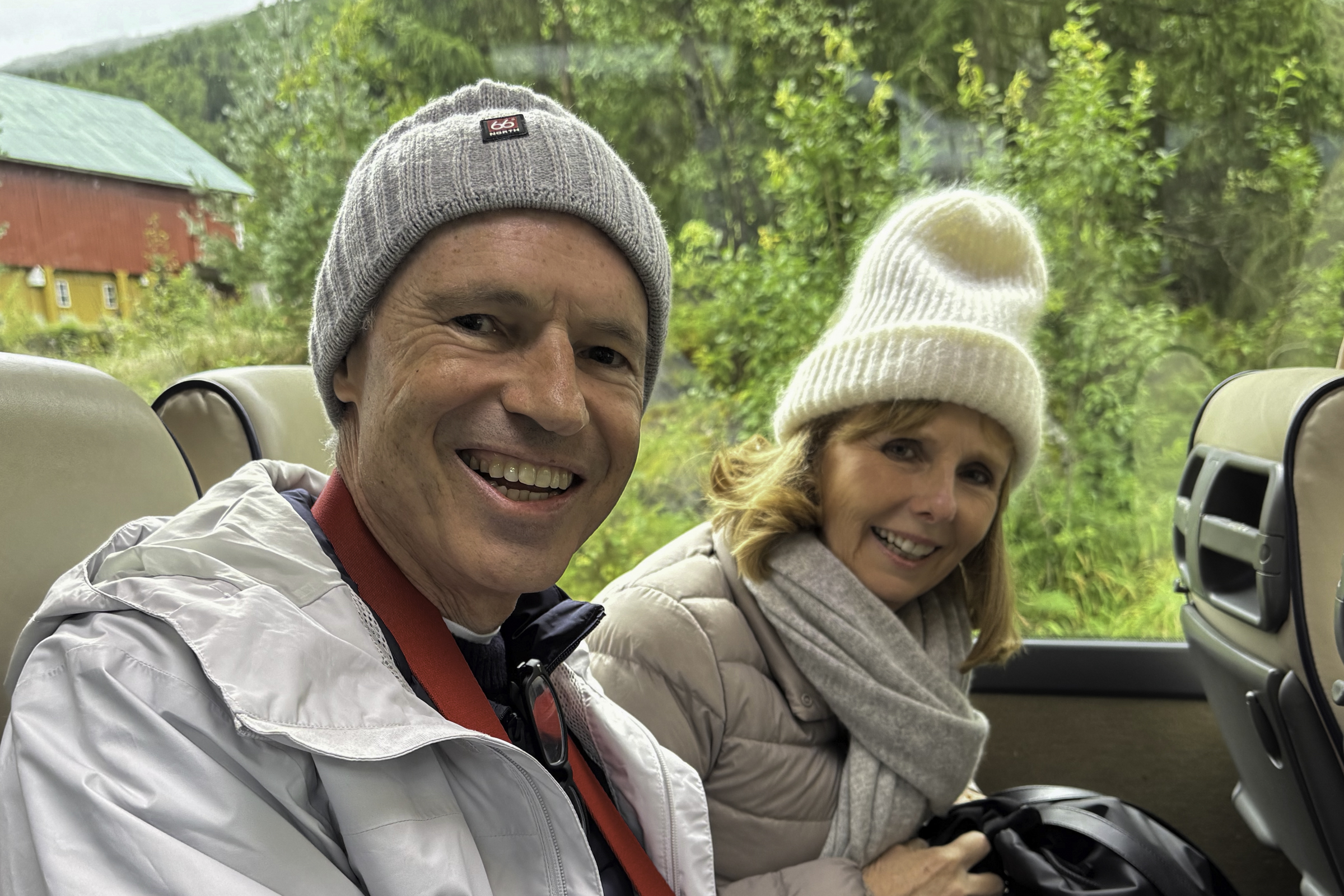 Keith and Andrea, on the bus, about to leave Gudbrandsjuvet.