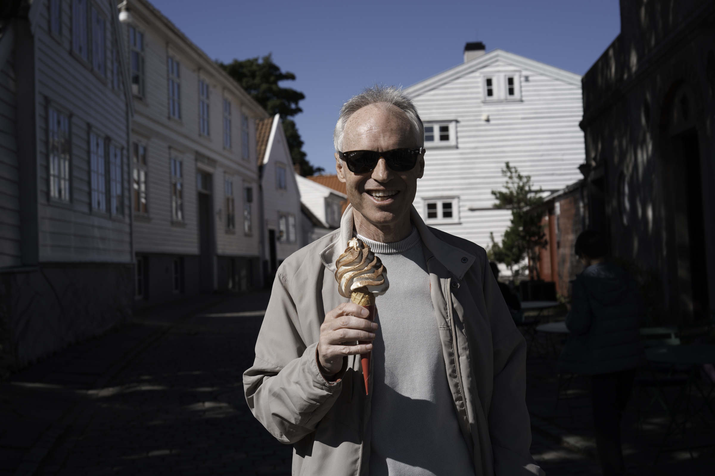 Keith, in Gamle Stavanger, enjoying an ice-cream.