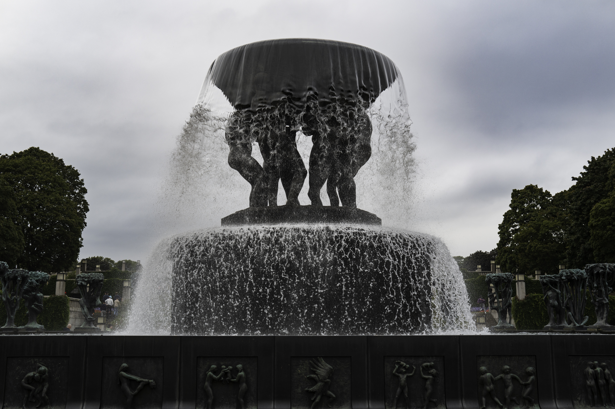 Fountain in Vigeland Park.