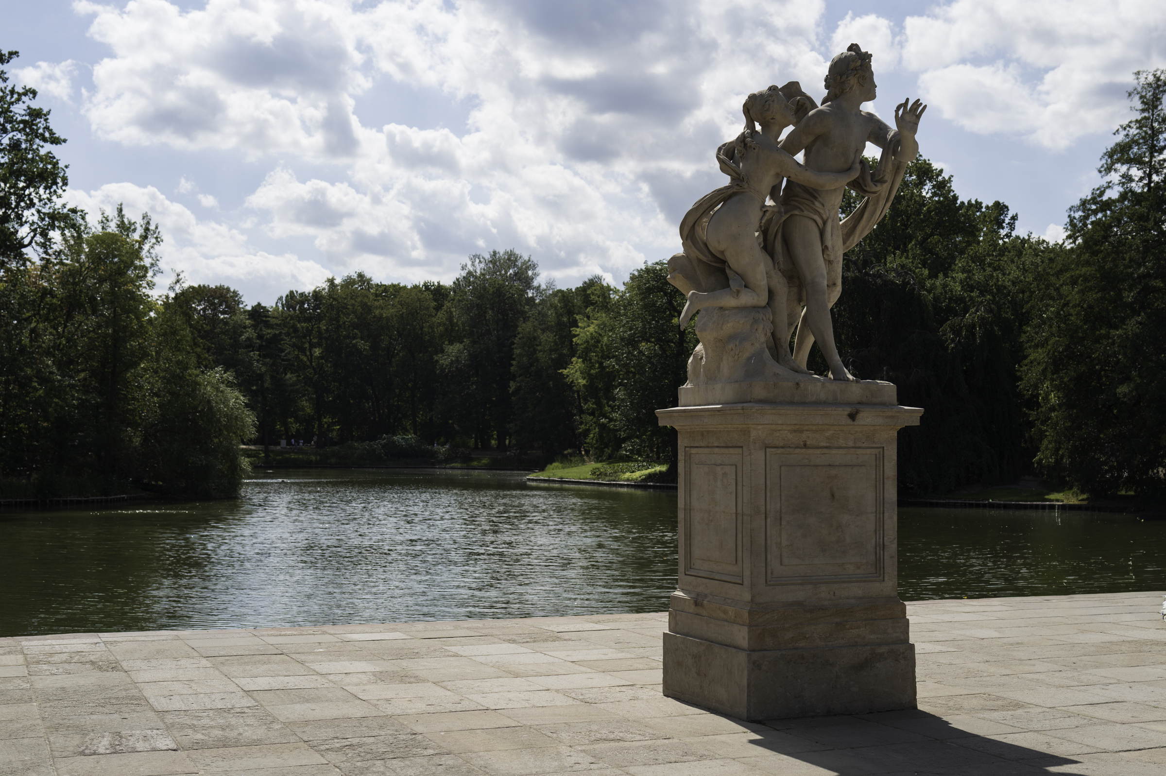 Mythological statues on the terrace at Pałac na Wyspie (Palace on the Isle).