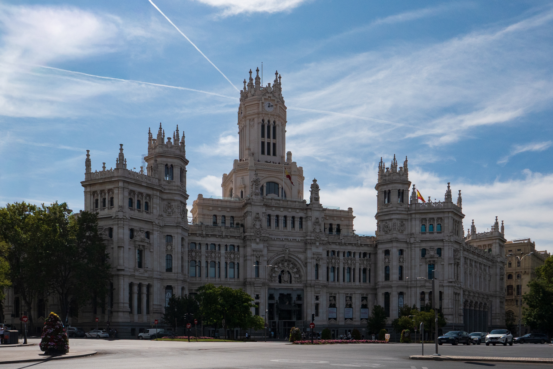 Palacio de Cibeles (Palace of Cibeles), one of Madrid’s most iconic buildings.